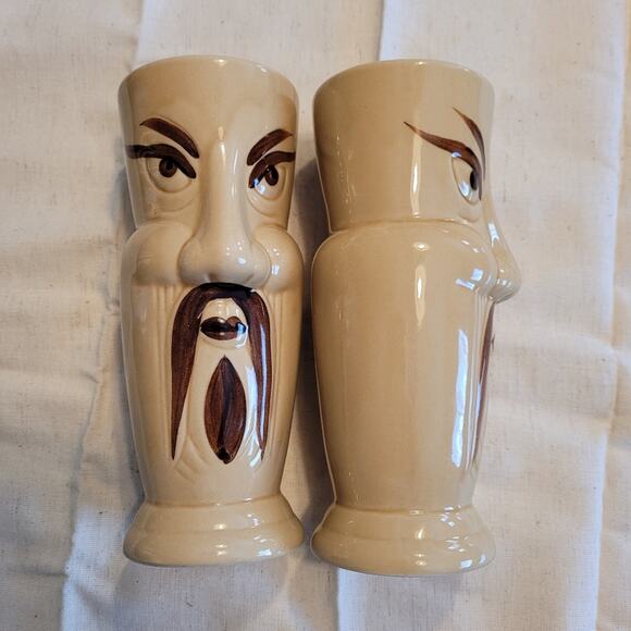 Pair of Dr Fu-Manchu Ceramic Mugs (Benihana?) - Picture 5 of 9